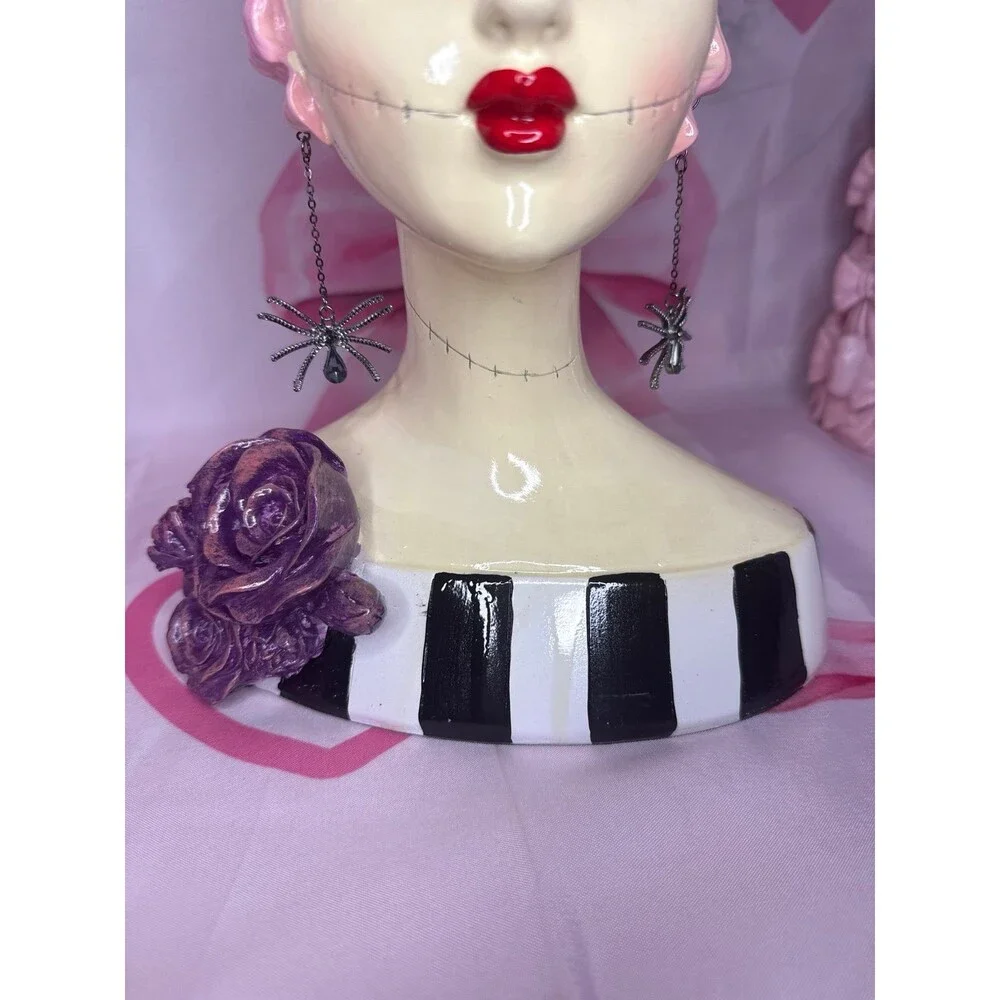 Viral 18” Bella Lux Retro Pink Frankenstein Bride Statue Bust
